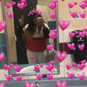 Meet your Posher, Adele